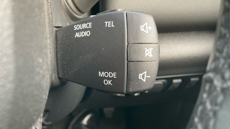 Renault Kadjar 1.3 TCE Iconic 5dr Petrol Hatchback